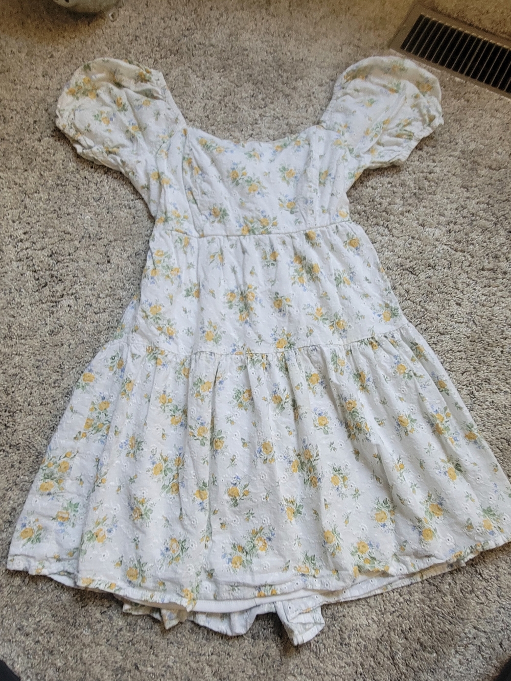 Jessica Simpson White Midi Dress with Yellow Rose Print Medium